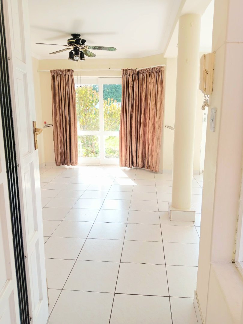 To Let 3 Bedroom Property for Rent in Overbaakens Eastern Cape